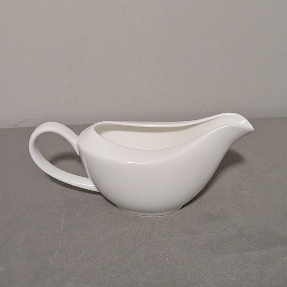 Fitz and Floyd Nevaeh White Bone China Gravy Boat - Slender Sauce Pitcher 8.25"